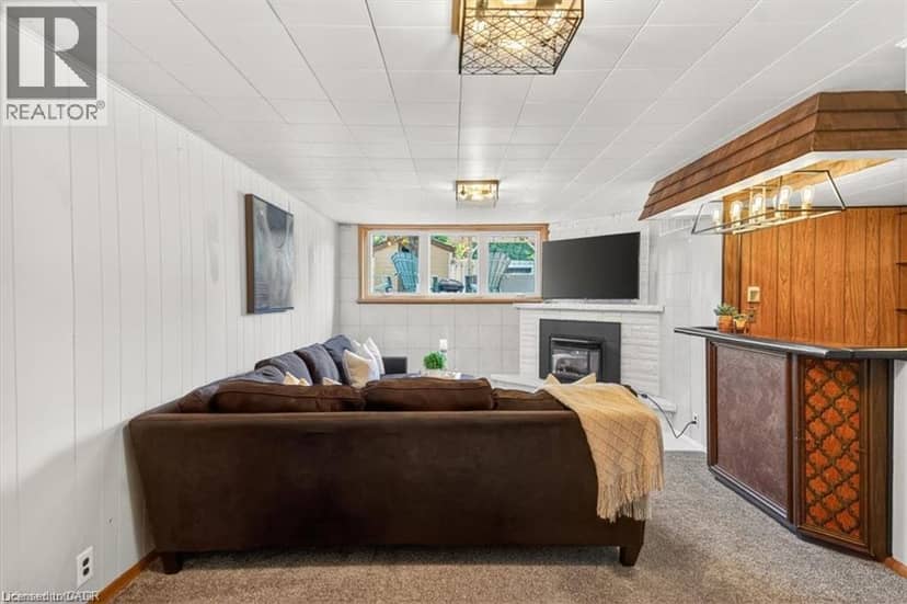 35 WEICHEL Street — photo 23 of 40