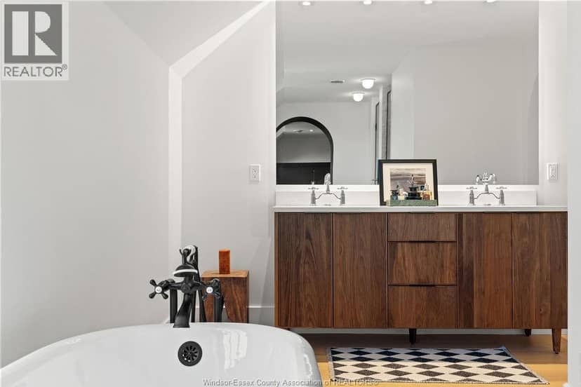267 Elmgrove Drive — photo 30 of 40