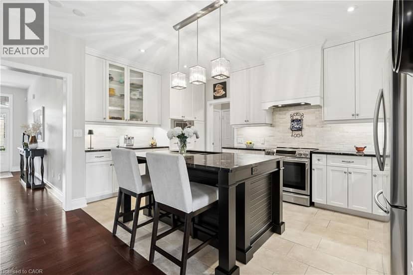 14 Chestnut Drive — photo 10 of 40