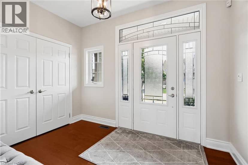 14 Chestnut Drive — photo 5 of 40