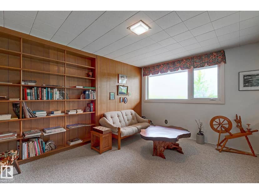 140 Windermere Dr NW — photo 35 of 40