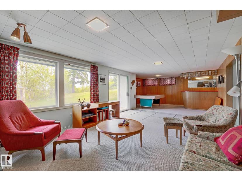 140 Windermere Dr NW — photo 33 of 40