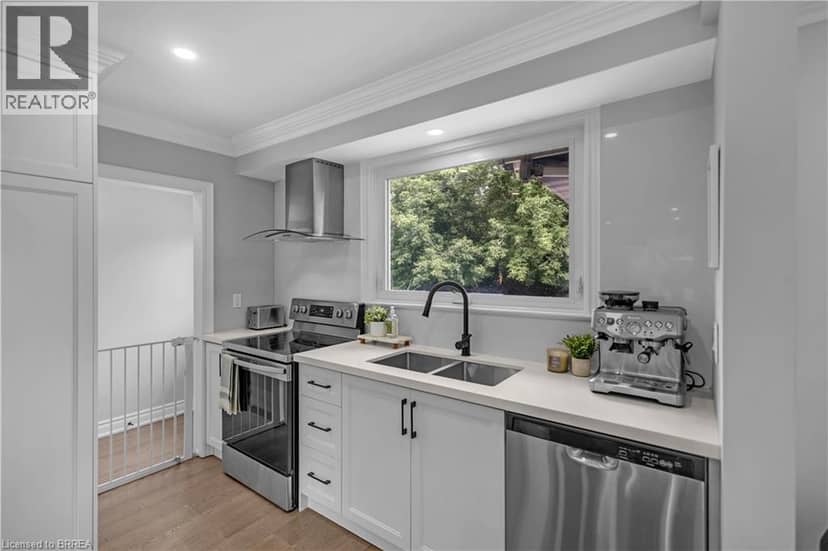 98 MILLER Road — photo 9 of 38
