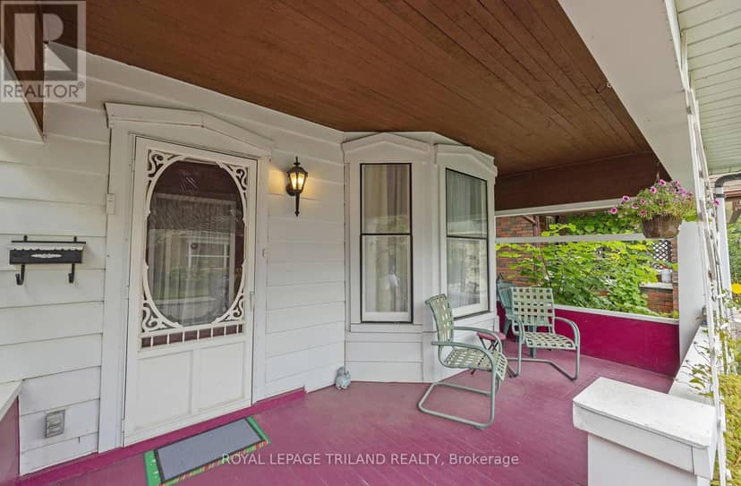 59 Elizabeth Street, St. Thomas, photo 3
