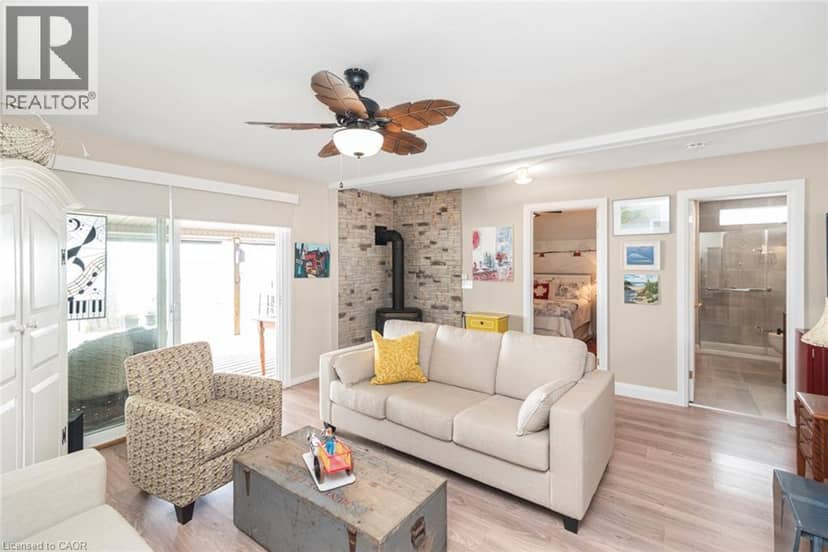 82 EVANS POINT Lane — photo 17 of 40