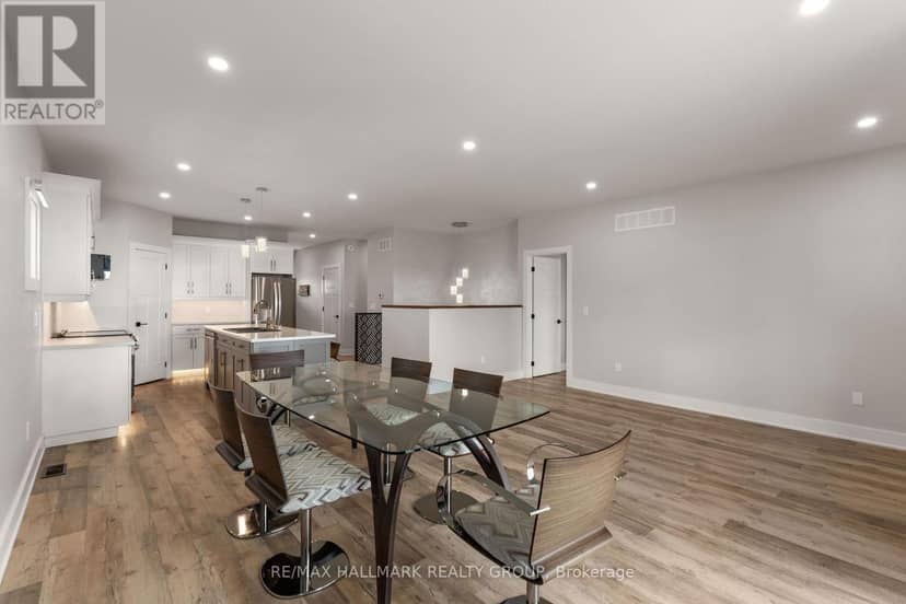 58 Adelaide Street — photo 21 of 40