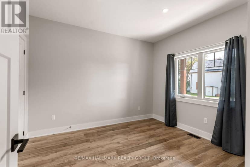 58 Adelaide Street — photo 36 of 40