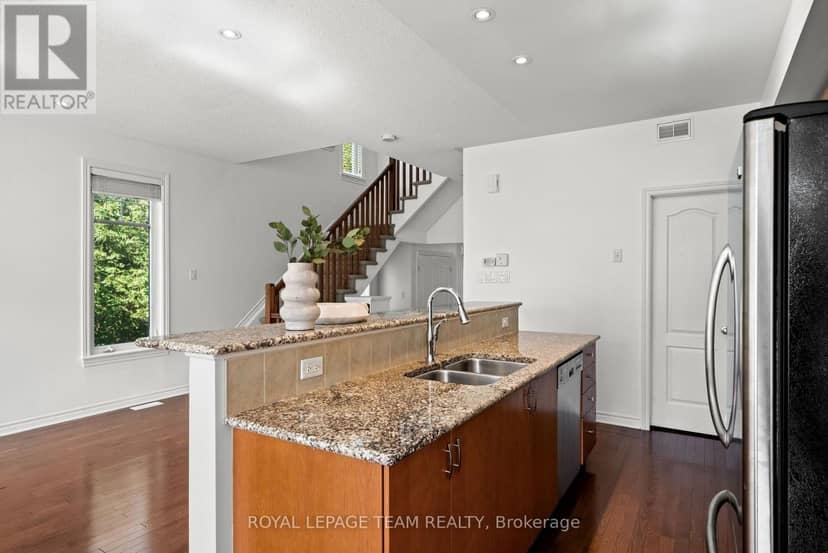 118 Abetti Ridge, Ottawa, photo 7