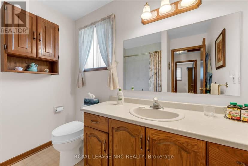 14 Andrea Drive — photo 11 of 40