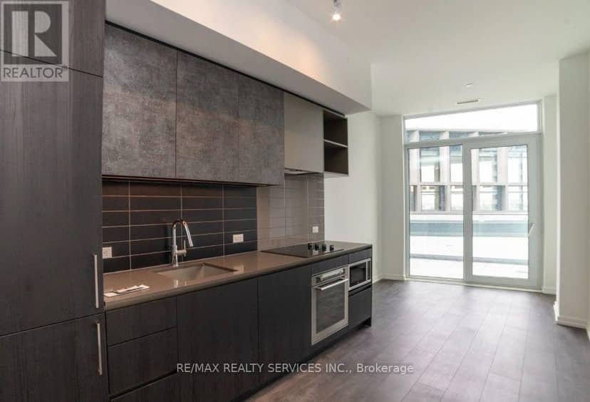 607 - 7890 Jane Street — photo 3 of 7