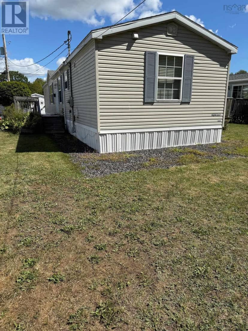 81 Thomson Drive — photo 2 of 40
