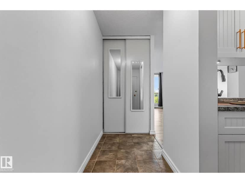 #704 11007 83 AV NW NW, Edmonton, photo 7