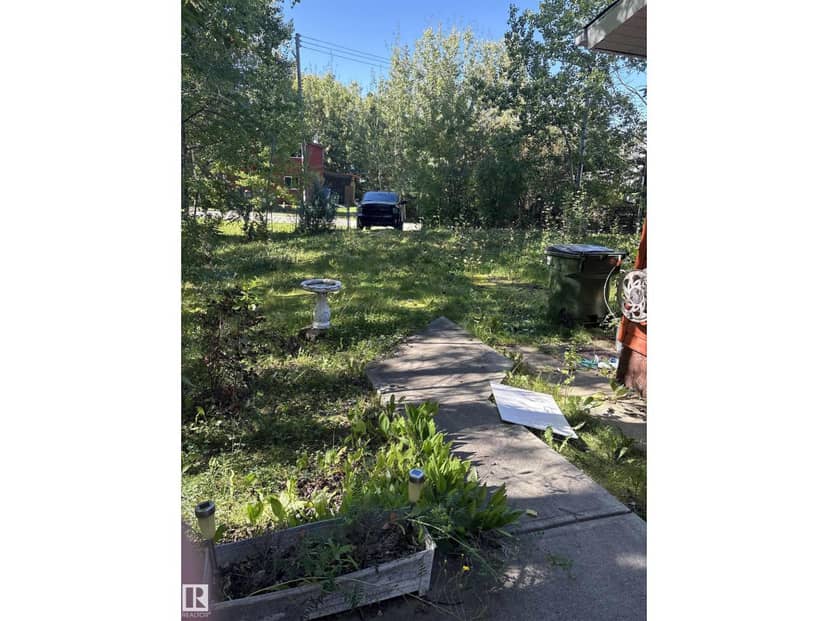 1807 Cove Cresent — photo 10 of 11