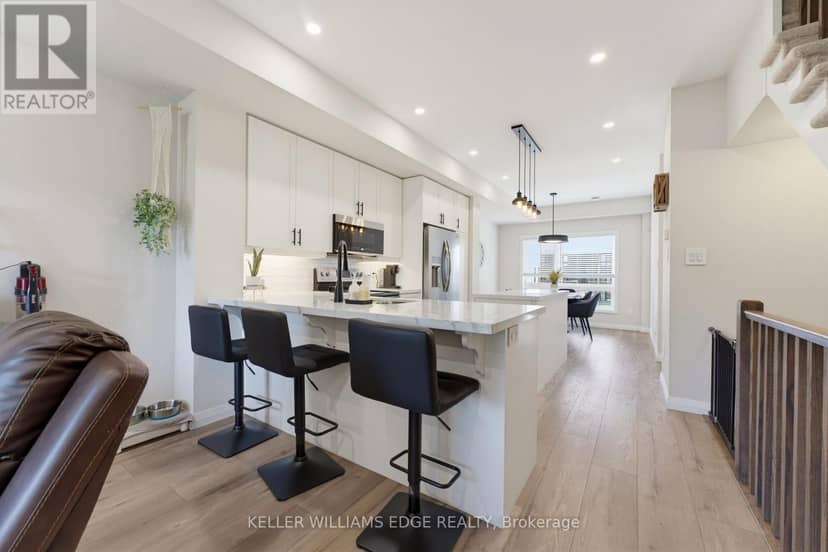 32 - 720 Grey Street — photo 14 of 32