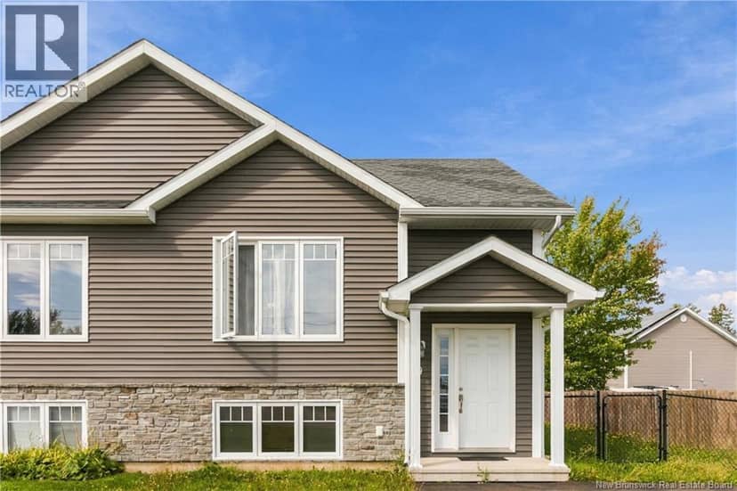 9 Forest Oak Court — photo 2 of 30