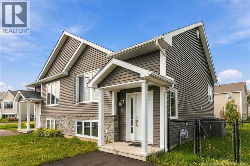 9 Forest Oak Court — photo 3 of 30