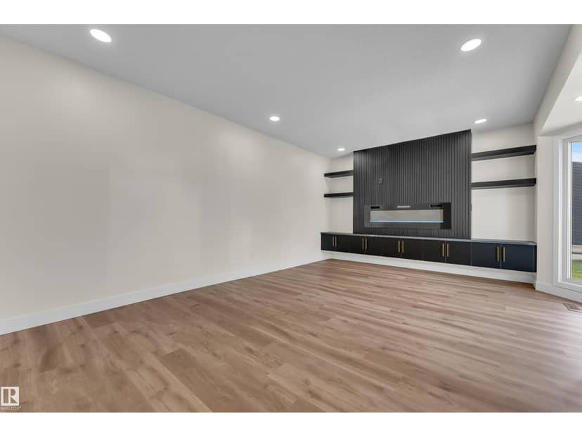 11427 141 AV NW — photo 13 of 40