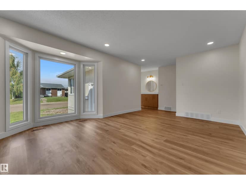 11427 141 AV NW — photo 14 of 40