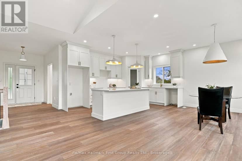 127 Windmill Road — photo 14 of 40