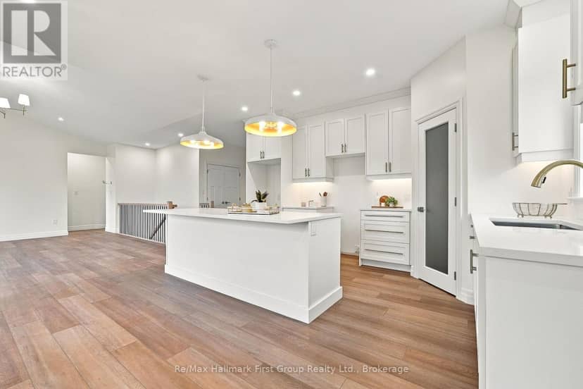 127 Windmill Road — photo 18 of 40