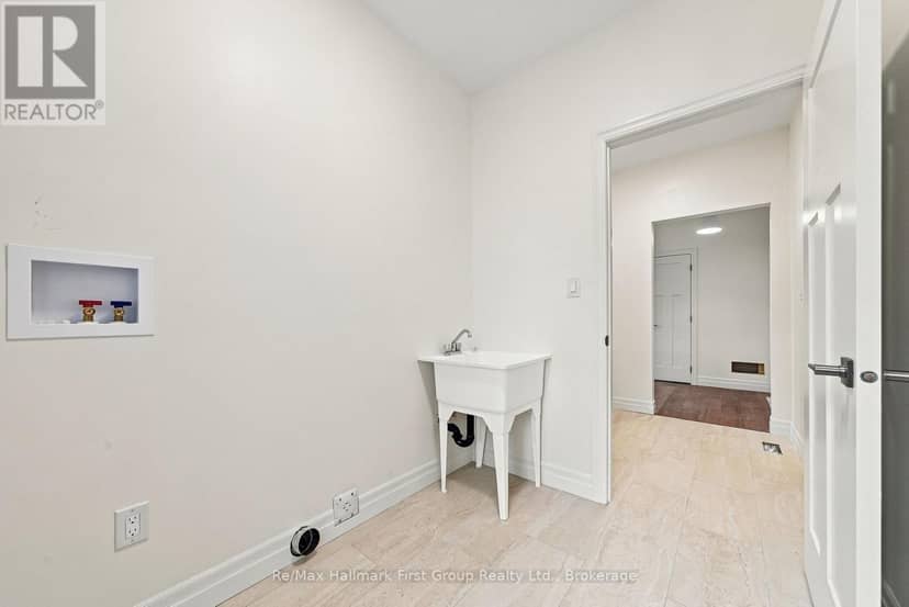 127 Windmill Road — photo 37 of 40