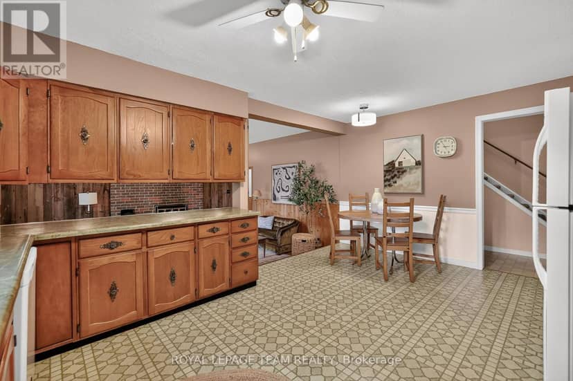 5584 First Line Road — photo 12 of 40