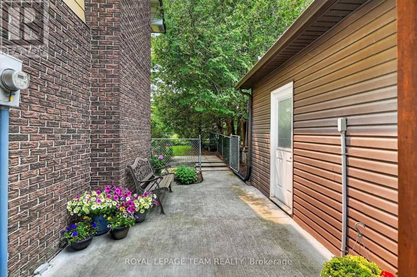 5584 First Line Road — photo 40 of 40