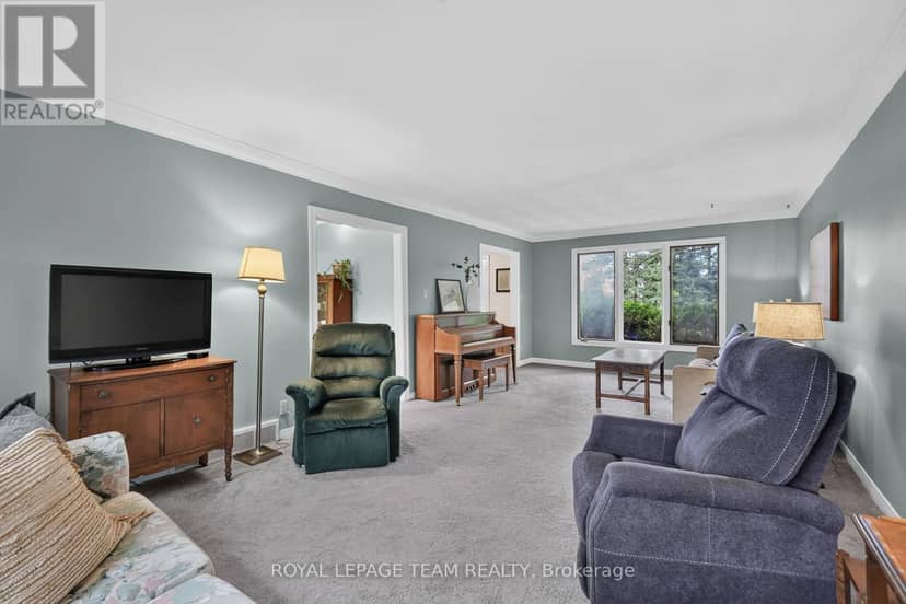 5584 First Line Road — photo 9 of 40