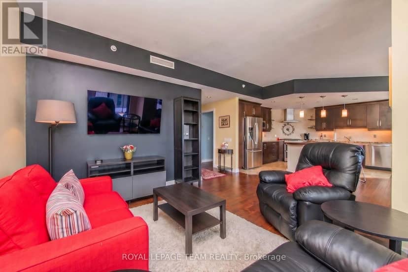1307 - 90 George Street — photo 12 of 24
