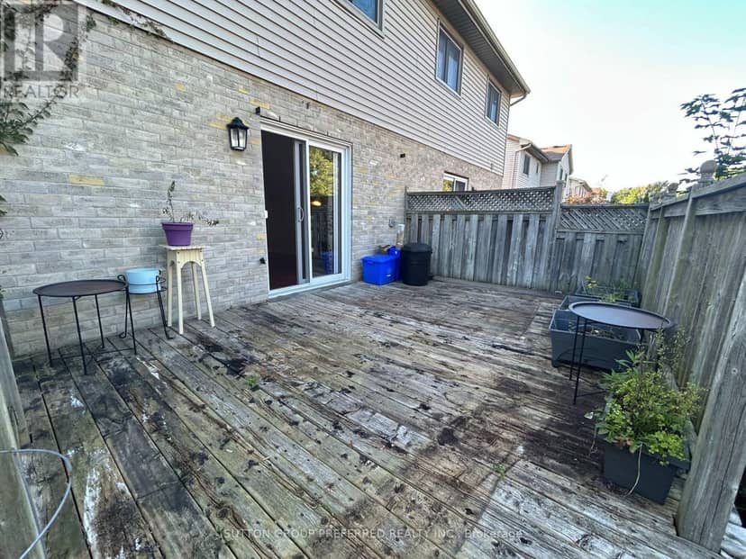 185 Martinet Avenue — photo 30 of 31