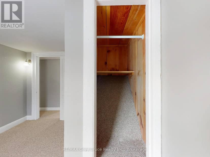 690 8th Street E — photo 21 of 29