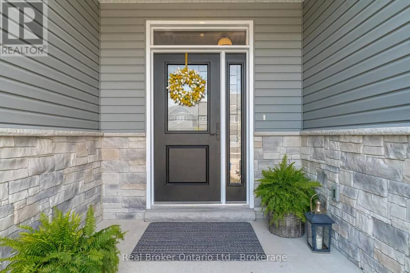 103 Stephenson Way — photo 3 of 37