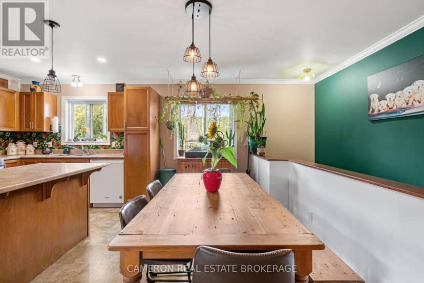 327 Clarke Avenue — photo 9 of 36
