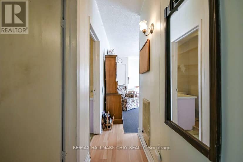 168 Anne Street S — photo 11 of 25