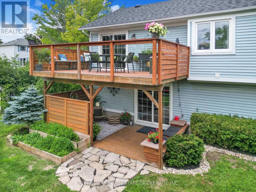 46 Greenwich Drive — photo 4 of 40