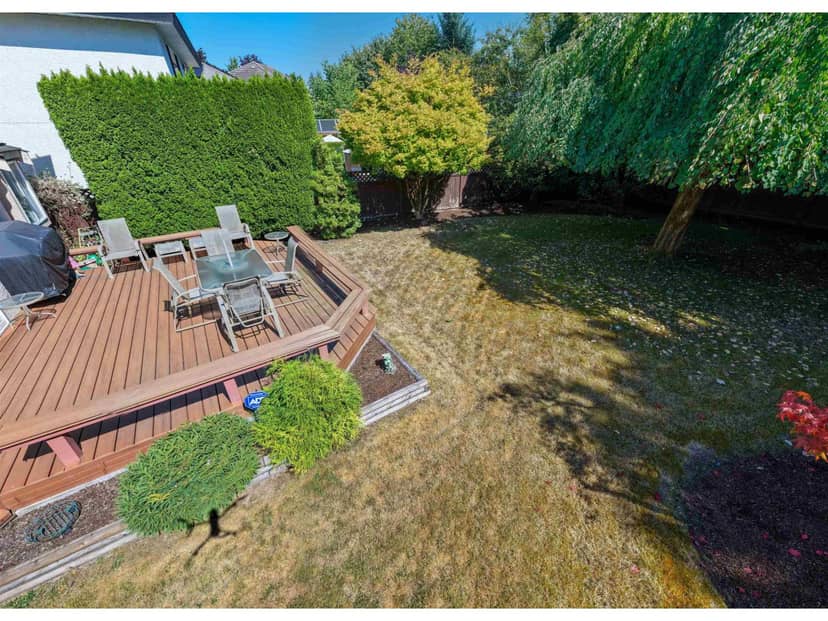9252 206 STREET, Langley, photo 2