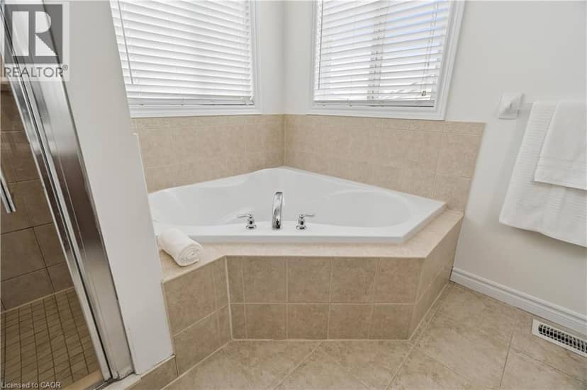 236 RIDGE TOP Crescent — photo 25 of 40