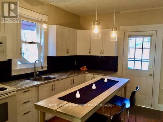 486 Hannah Street — photo 2 of 23