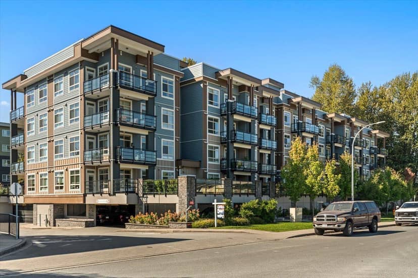 203 45562 AIRPORT ROAD, Chilliwack Proper South, Chilliwack