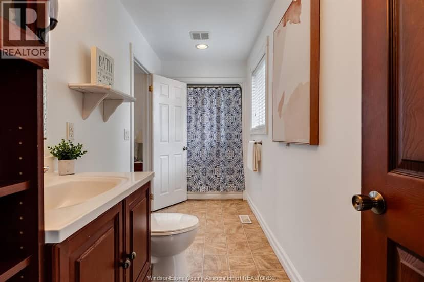 35 Normandy AVENUE — photo 23 of 40