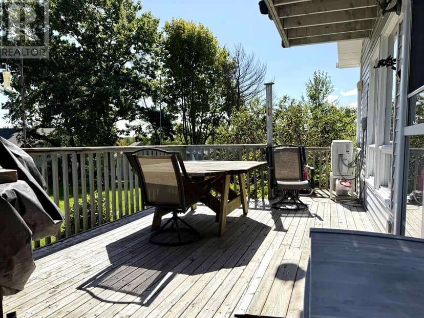 18 Brownell Lane — photo 13 of 40