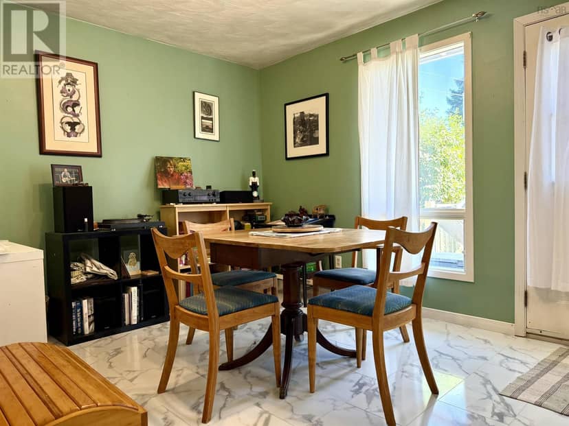 18 Brownell Lane — photo 17 of 40