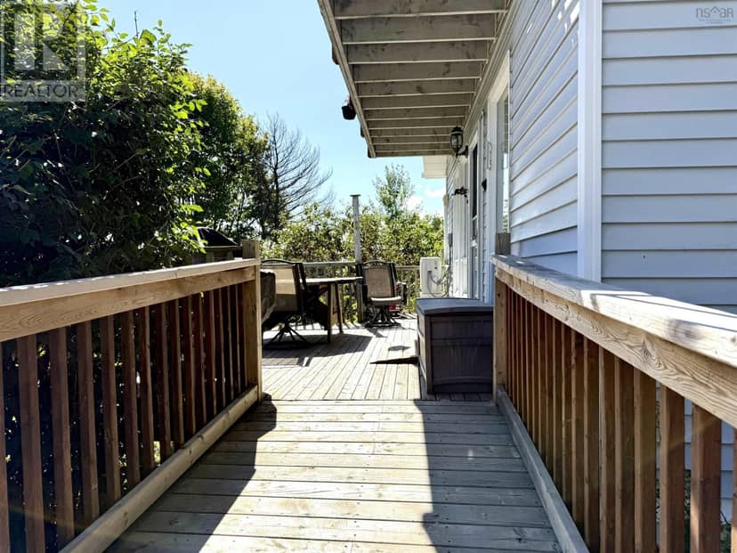 18 Brownell Lane — photo 12 of 40