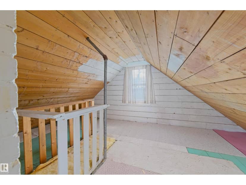 5131 51 Street — photo 24 of 36