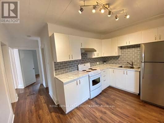 486 Hannah Street — photo 3 of 23