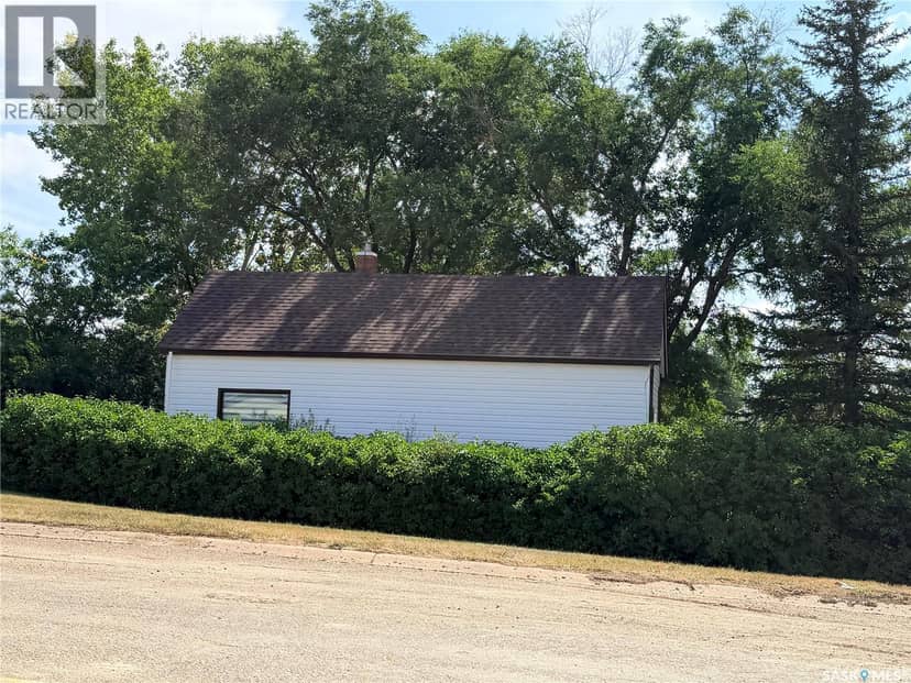 325 Centre STREET, Coronach, photo 2