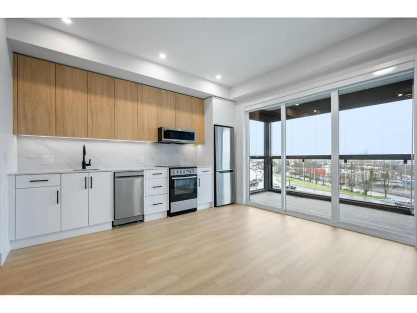 208 34385 GLADYS AVENUE, Abbotsford