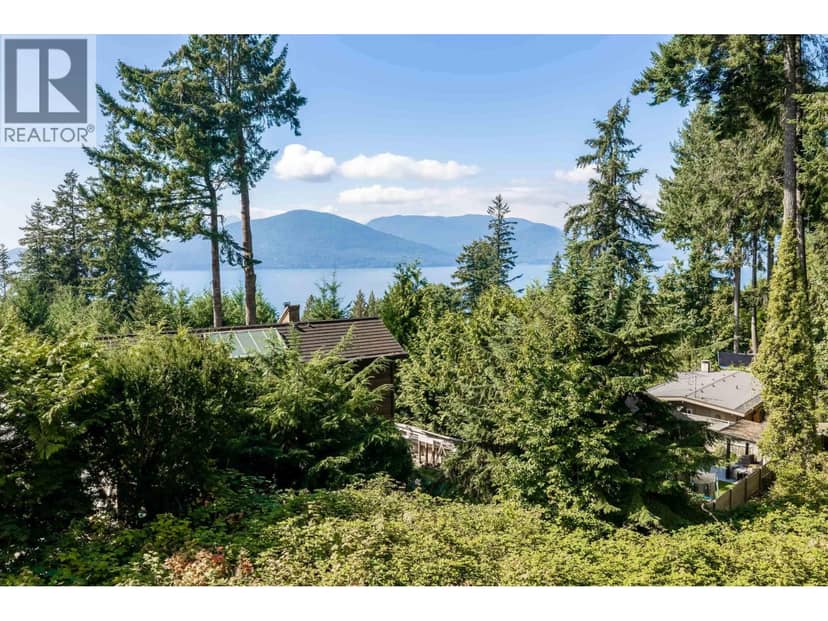 475 BAYVIEW ROAD, Lions Bay, photo 3