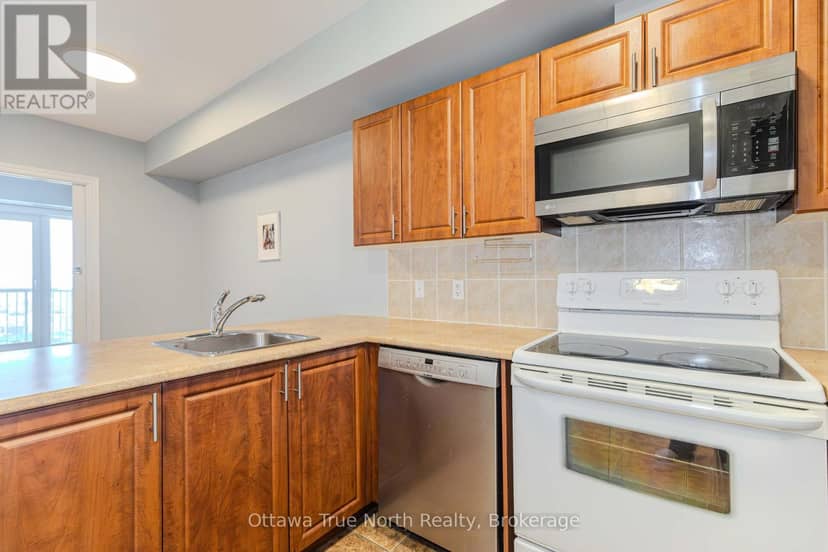 1903 - 234 Rideau Street — photo 18 of 37