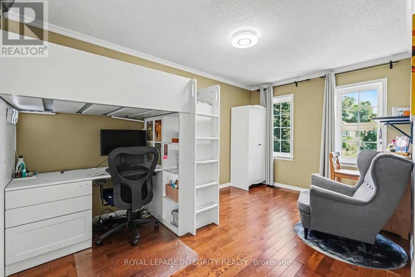 102 Hawktree Ridge — photo 17 of 27